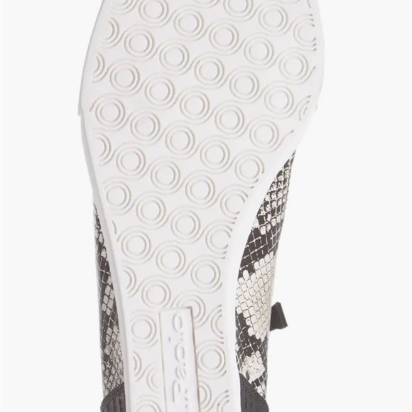 NIB Paolo Wedge Sneaker - Cream Snake Print Leather - Size 8 - Picture 5 of 5